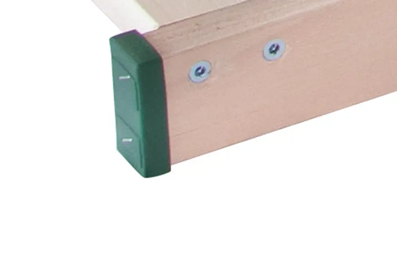 Detail rostu Portoflex Mega - roh dreveneho ramu s ochrannou plastovou koncovkou pro bezpecnost a design